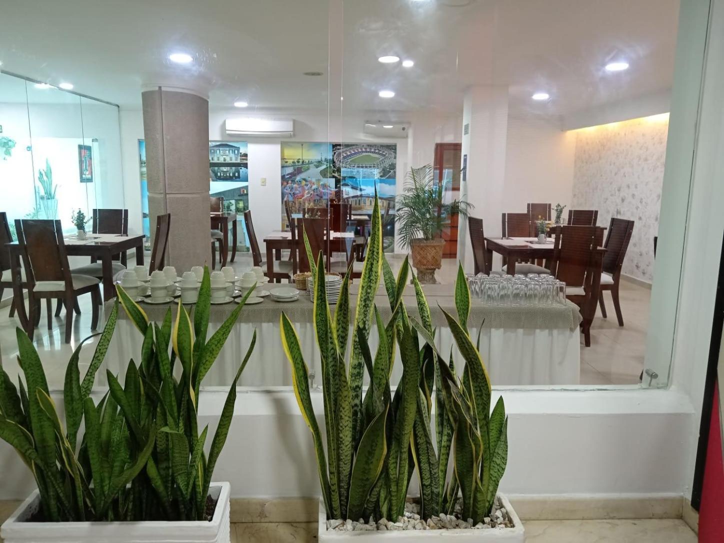 Hotel Charthon Barranquilla バランキージャ エクステリア 写真