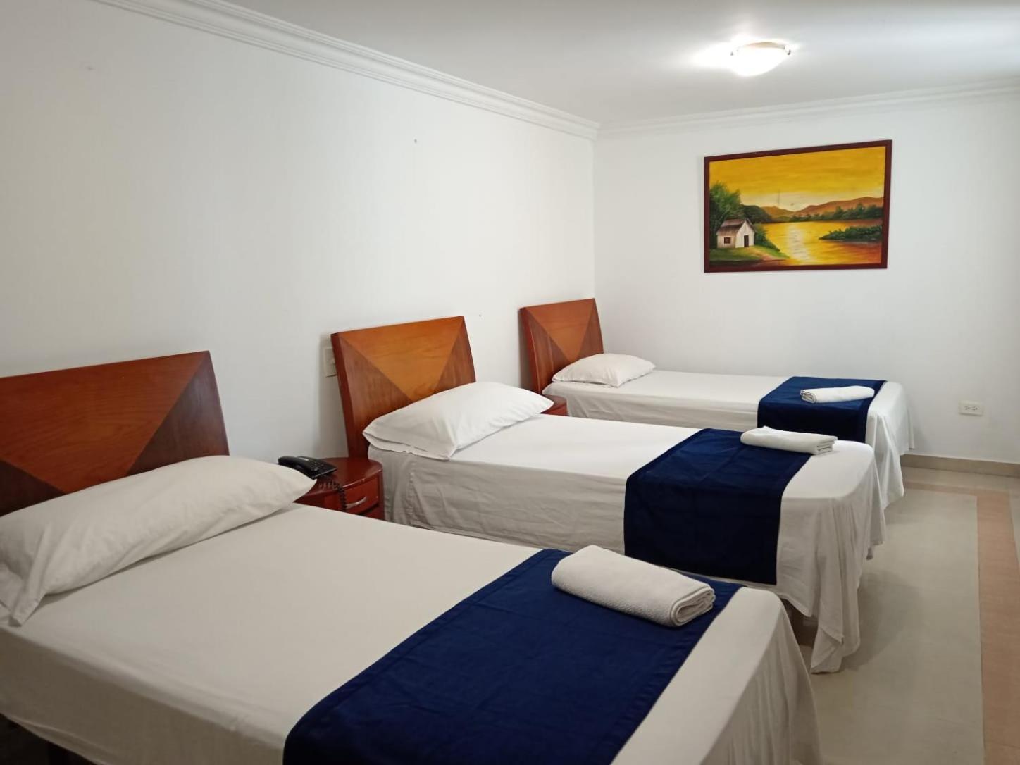 Hotel Charthon Barranquilla バランキージャ エクステリア 写真